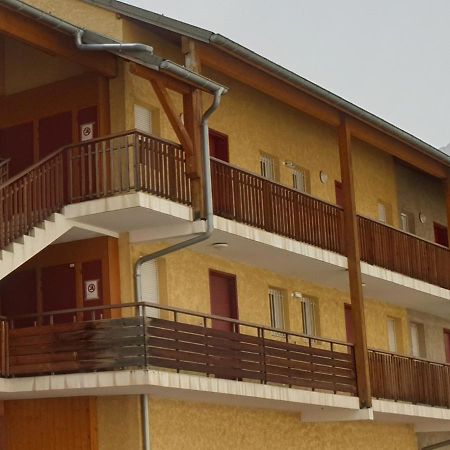 Ferienwohnung Joli T2 + Coin Montagne + Garage Briançon Exterior foto